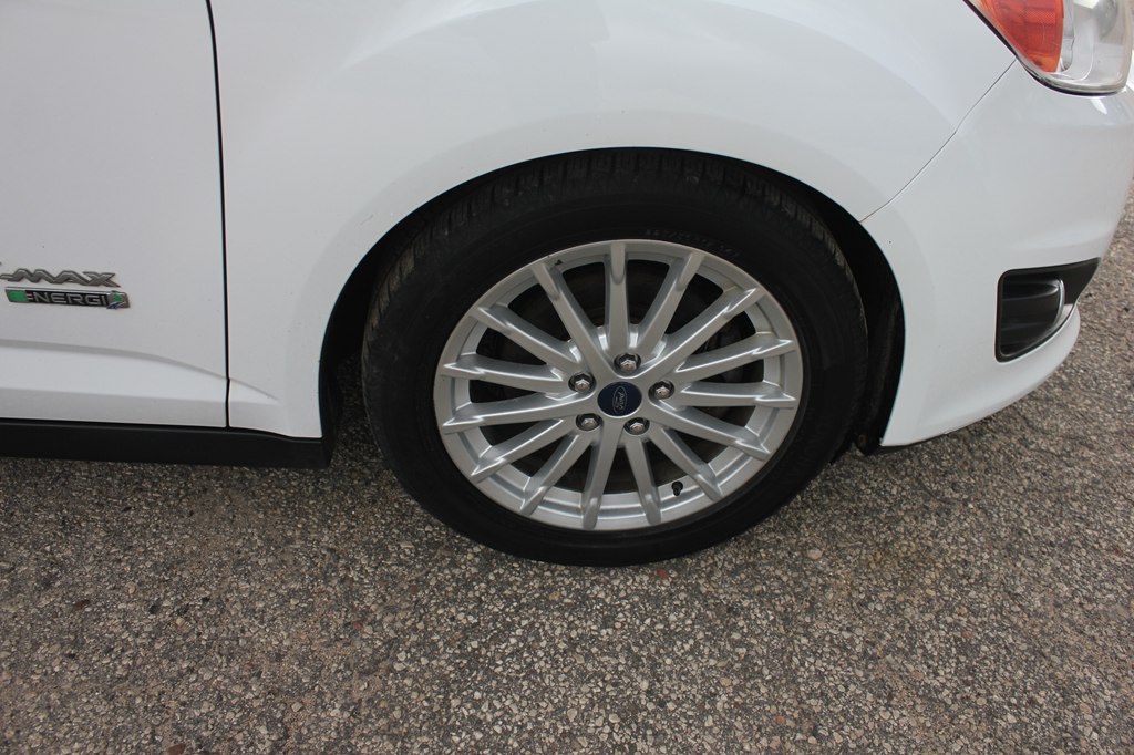 Photo 51 of this FORD C-MAX ENERGI