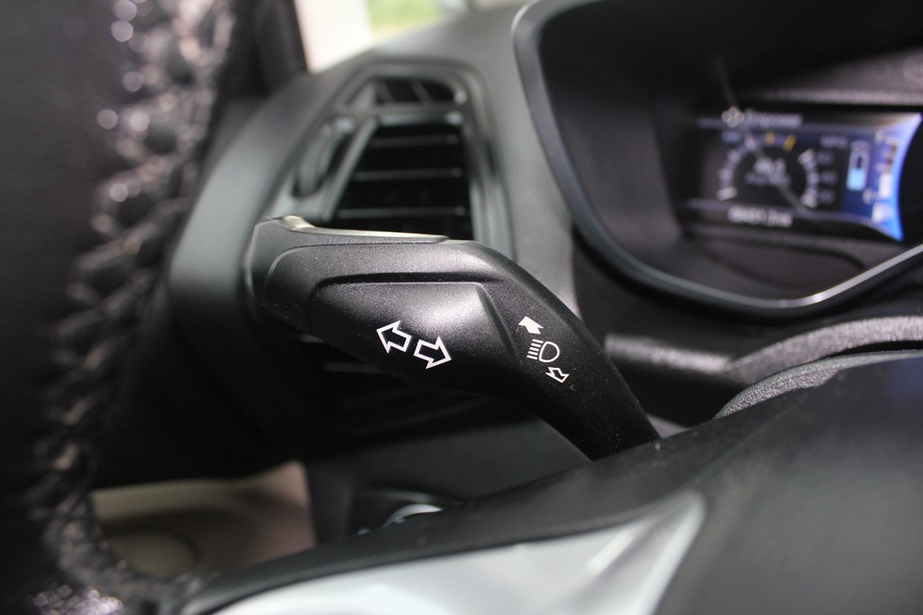 Photo 16 of this FORD C-MAX ENERGI