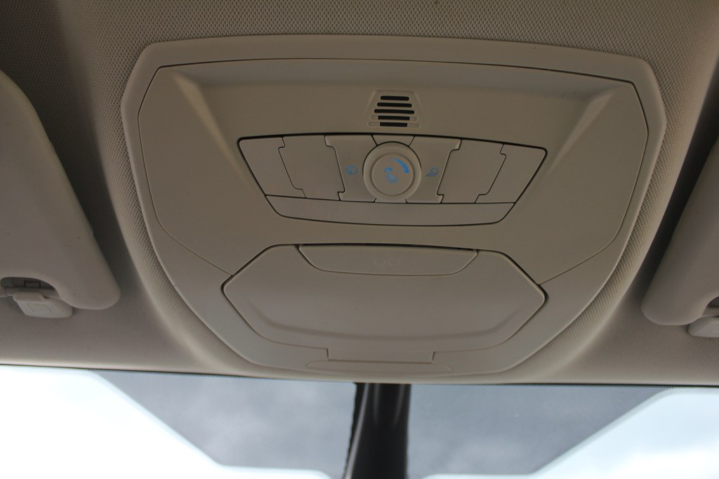 Photo 24 of this FORD C-MAX ENERGI