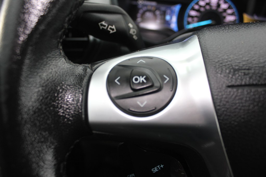 Photo 12 of this FORD C-MAX ENERGI