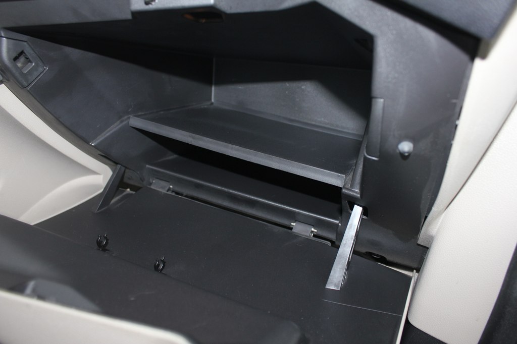 Photo 34 of this FORD C-MAX ENERGI