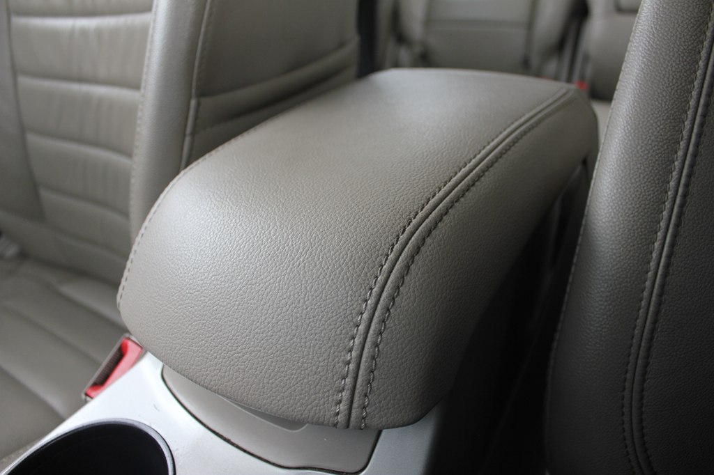 Photo 22 of this FORD C-MAX ENERGI
