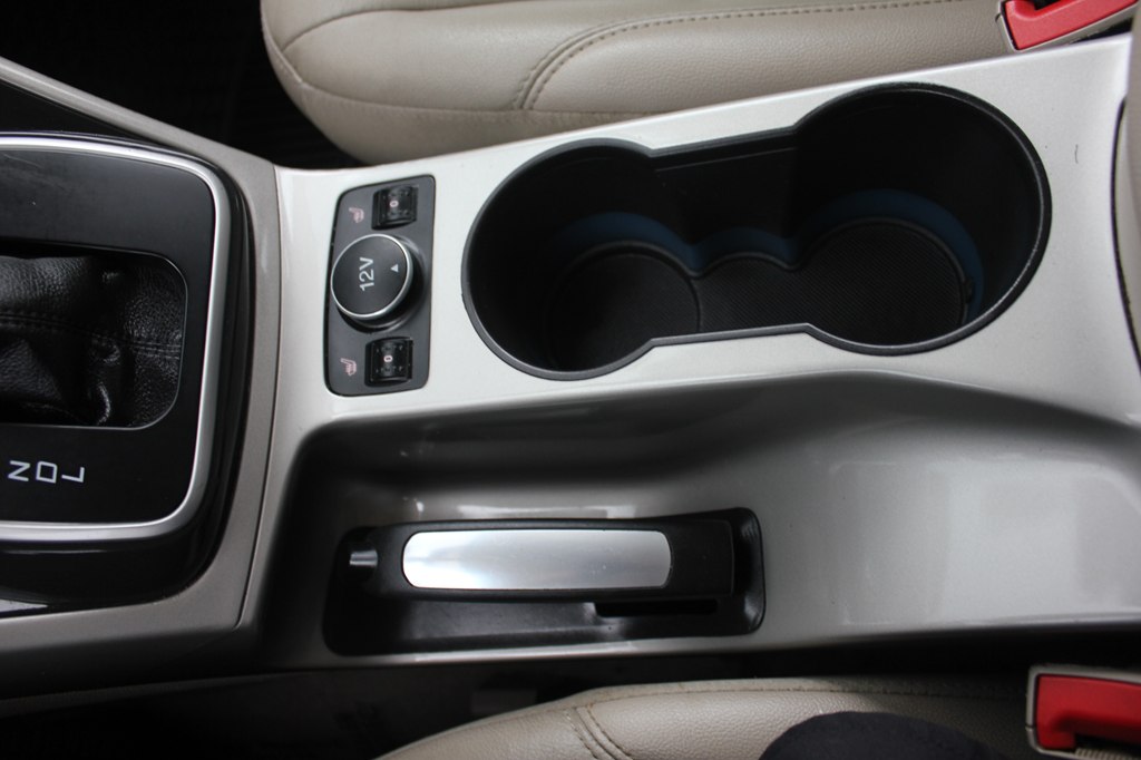 Photo 21 of this FORD C-MAX ENERGI