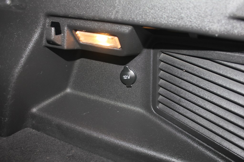 Photo 42 of this FORD C-MAX ENERGI