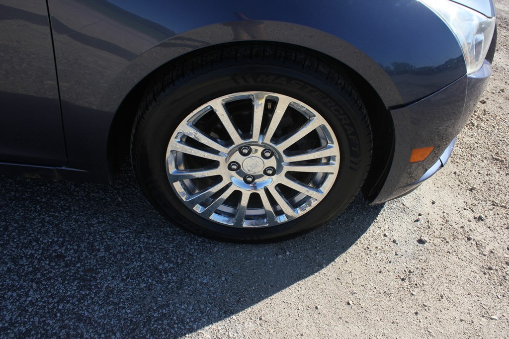 Photo 48 of this CHEVROLET CRUZE