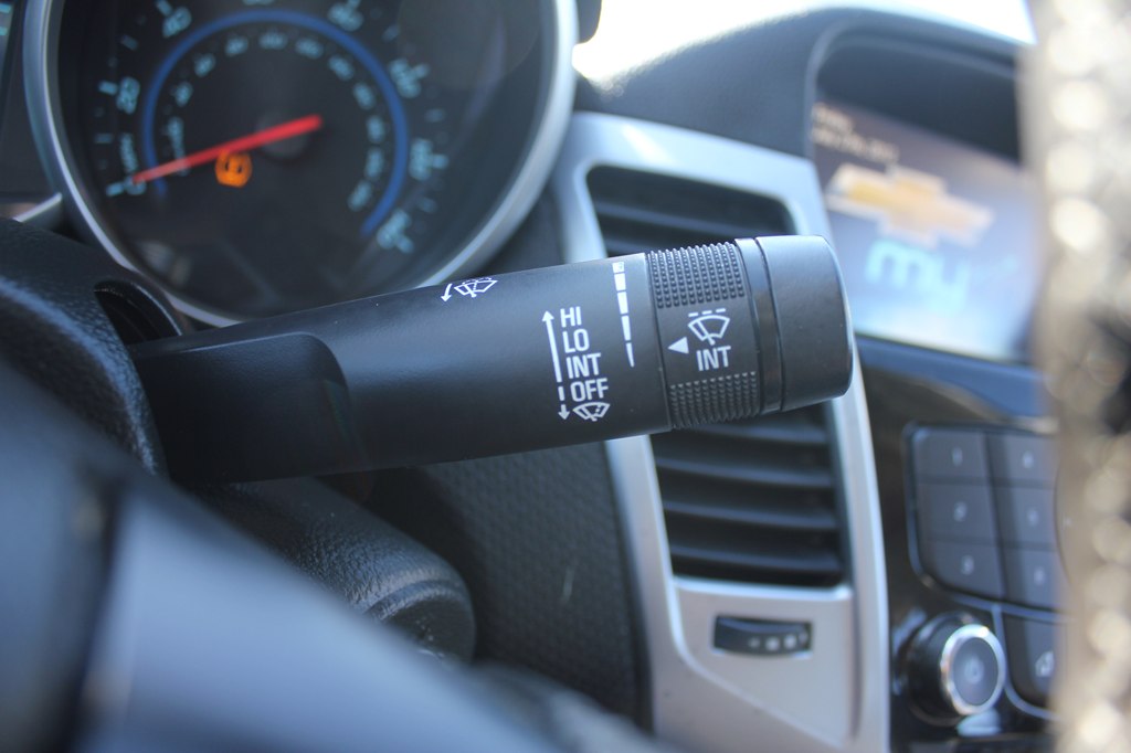 Photo 15 of this CHEVROLET CRUZE