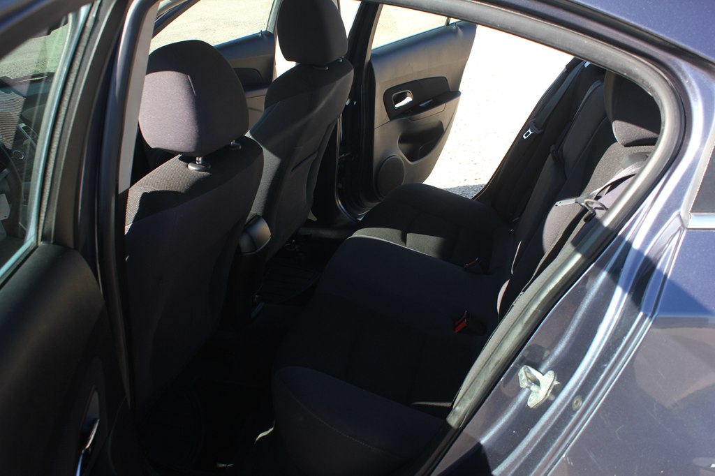 Photo 35 of this CHEVROLET CRUZE
