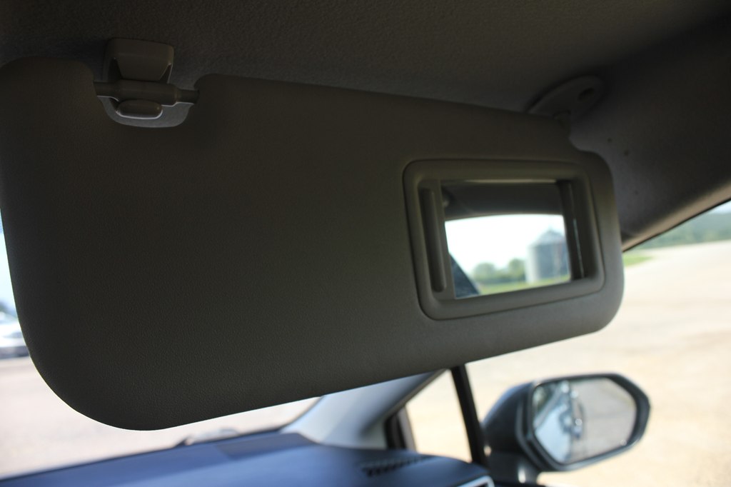 Photo 24 of this TOYOTA COROLLA HYBRID