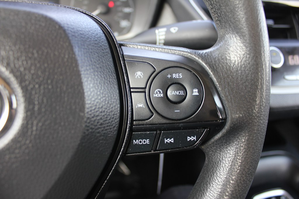 Photo 13 of this TOYOTA COROLLA HYBRID