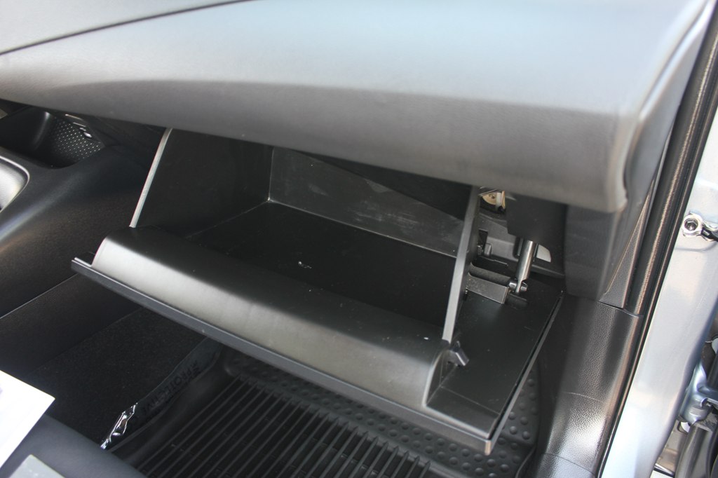 Photo 33 of this TOYOTA COROLLA HYBRID
