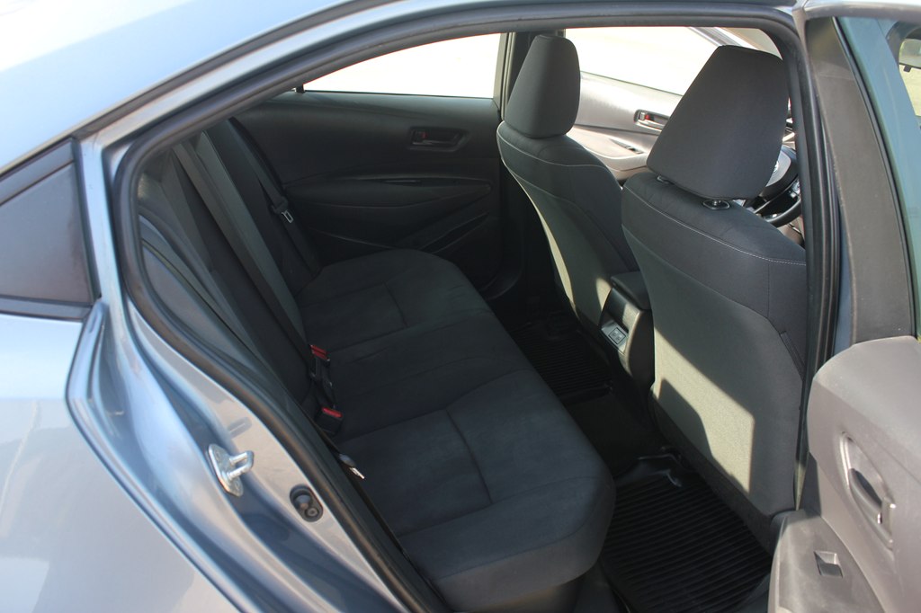Photo 35 of this TOYOTA COROLLA HYBRID