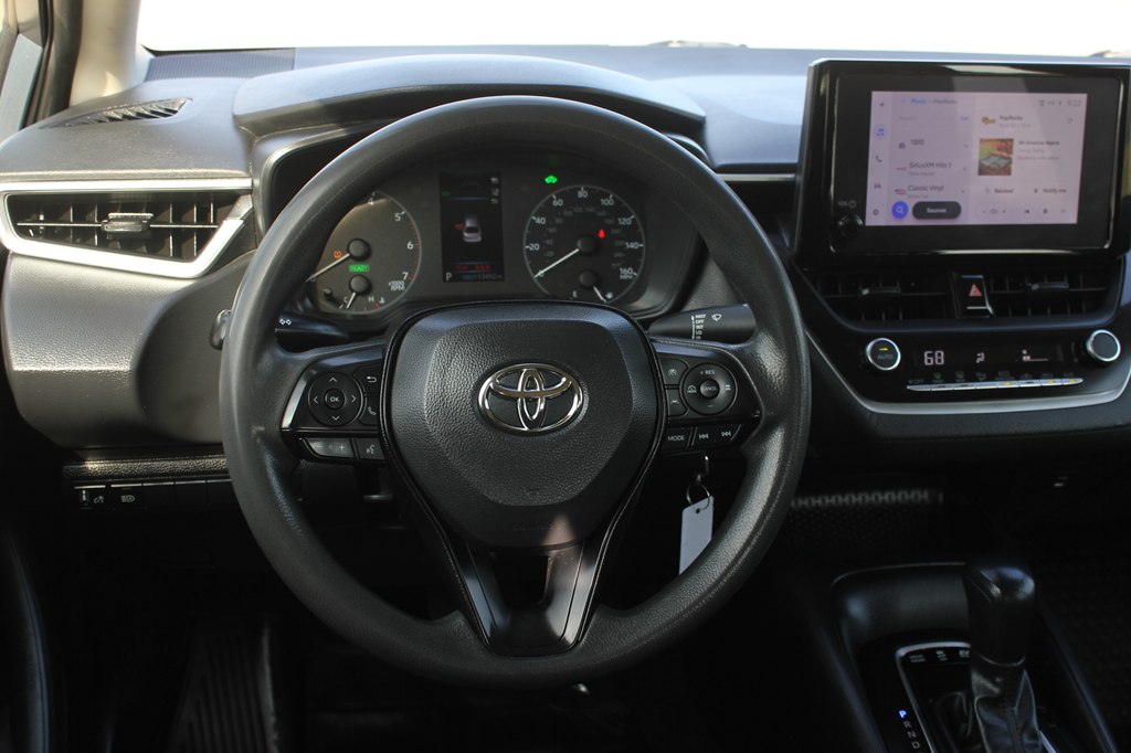 Photo 10 of this TOYOTA COROLLA HYBRID