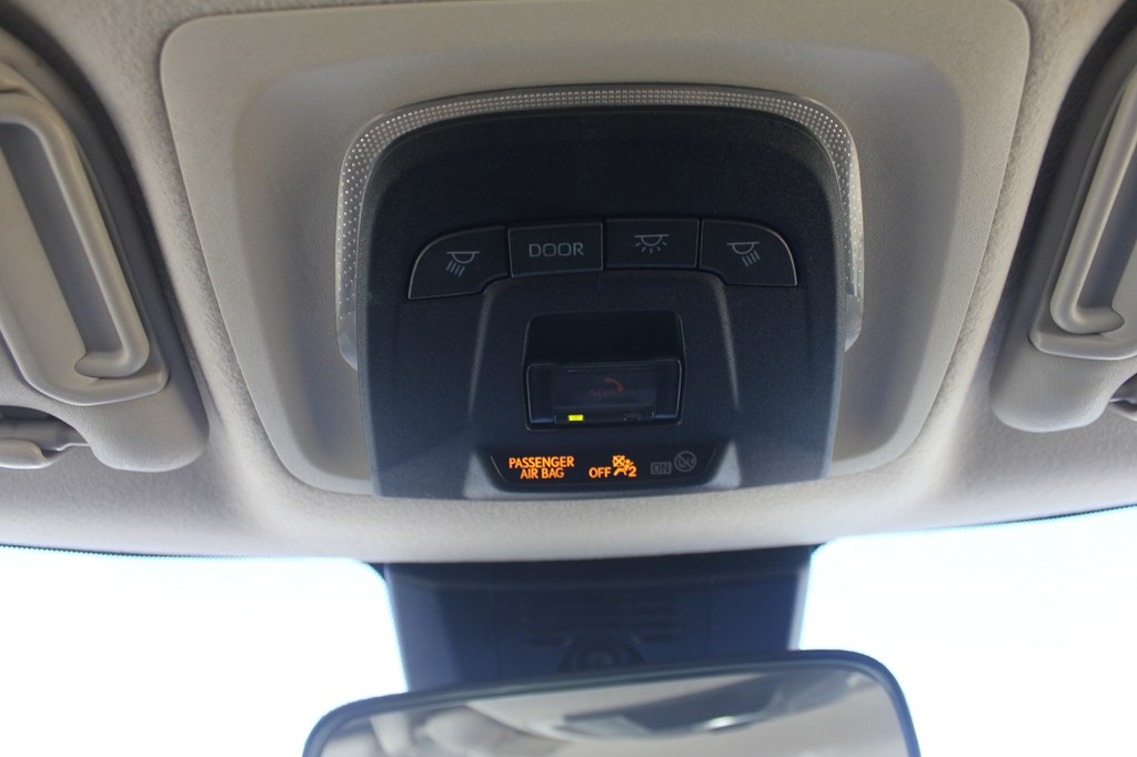 Photo 23 of this TOYOTA COROLLA HYBRID