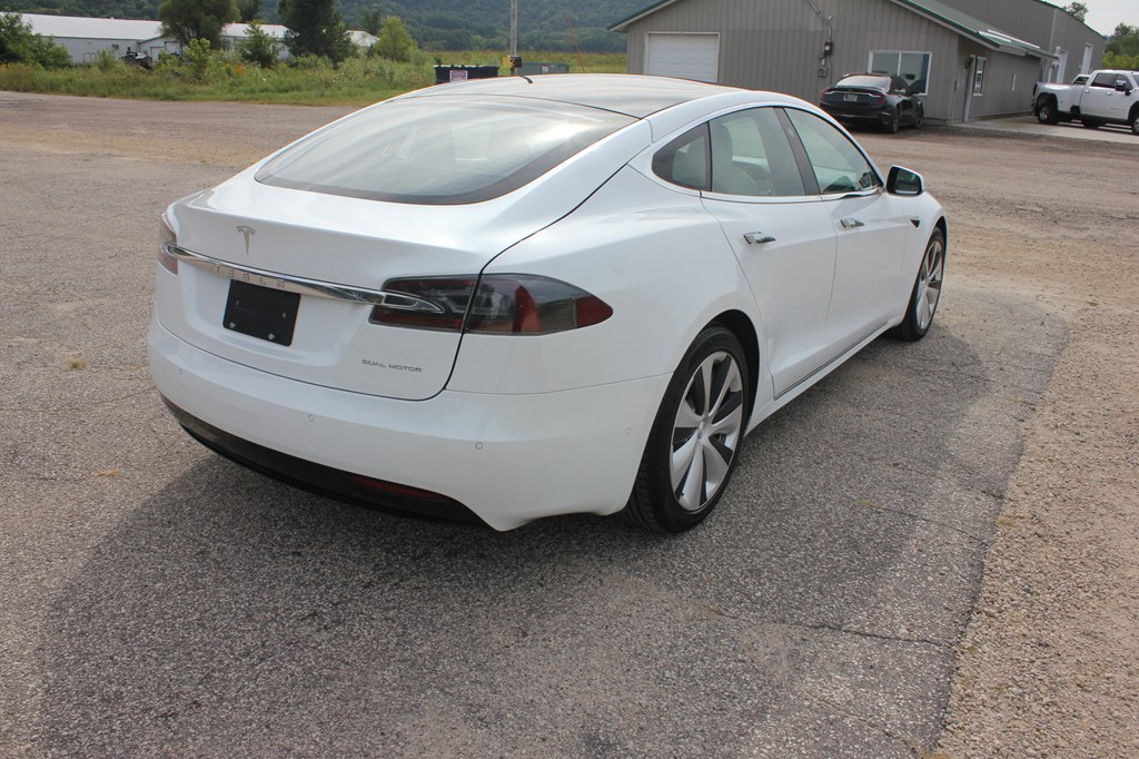 Photo 5 of this TESLA MODEL S