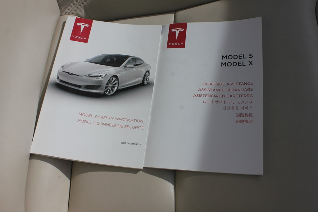 Photo 32 of this TESLA MODEL S
