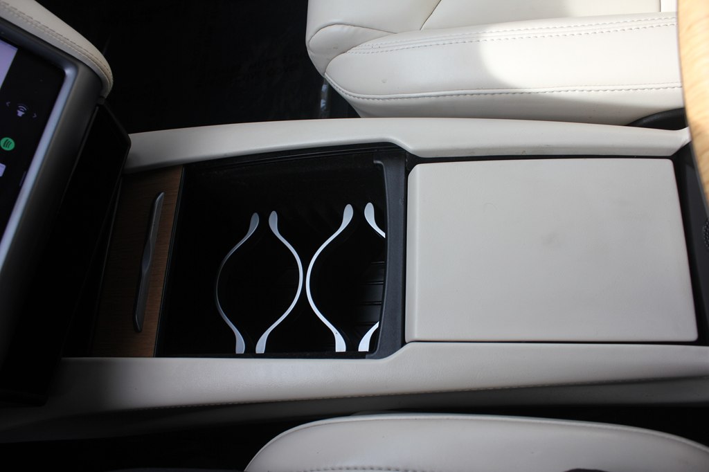 Photo 20 of this TESLA MODEL S