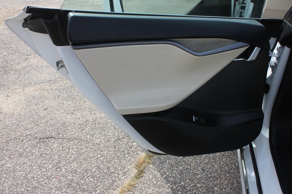 Photo 36 of this TESLA MODEL S
