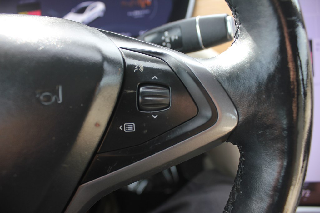 Photo 13 of this TESLA MODEL S