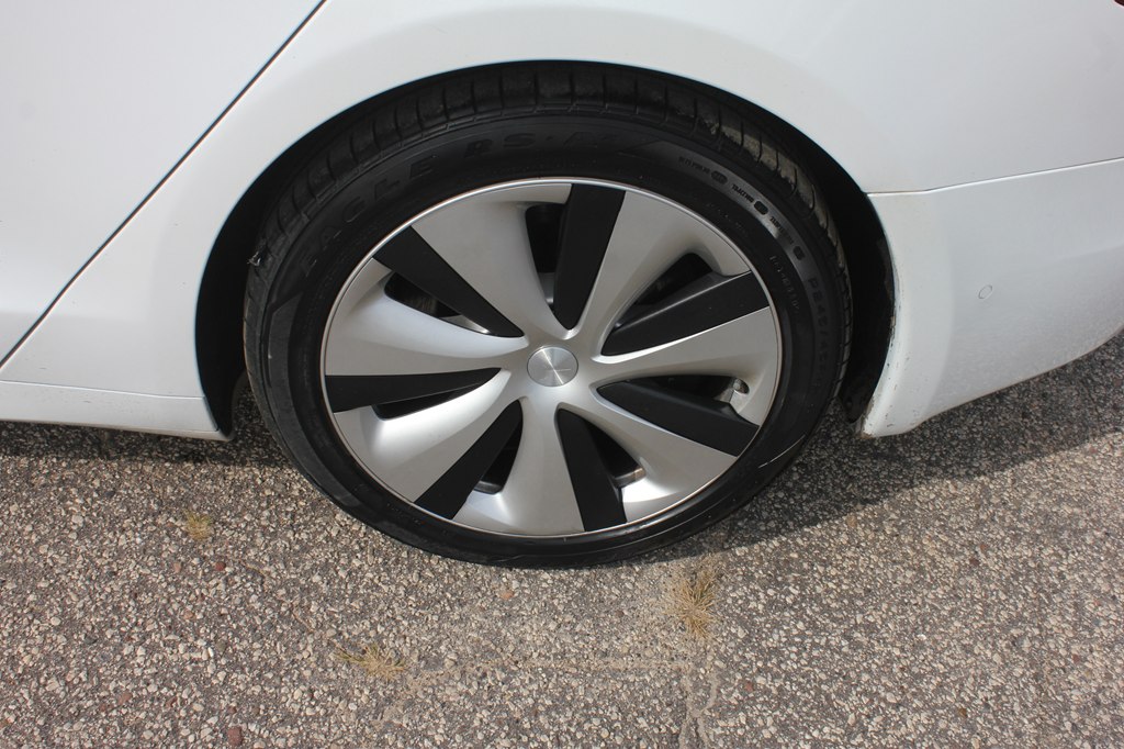 Photo 52 of this TESLA MODEL S