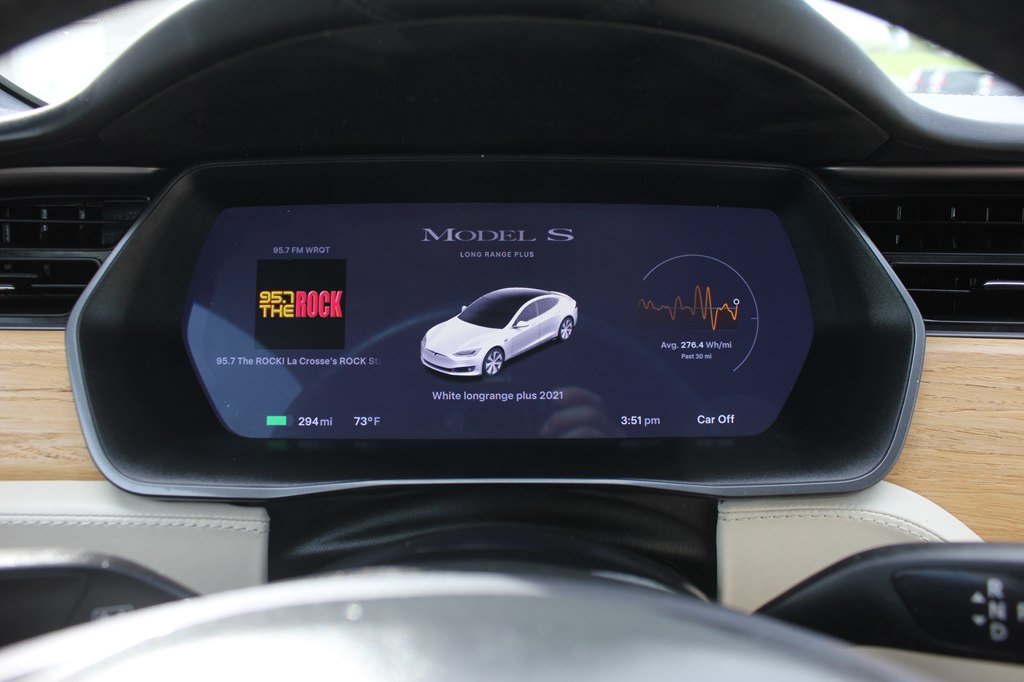 Photo 11 of this TESLA MODEL S
