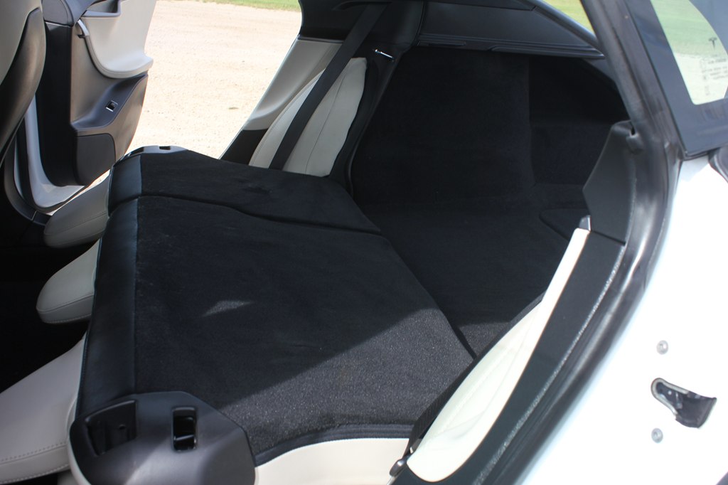 Photo 39 of this TESLA MODEL S