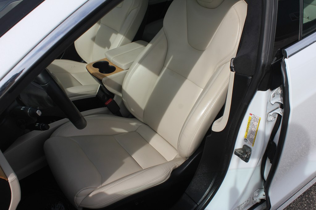 Photo 29 of this TESLA MODEL S
