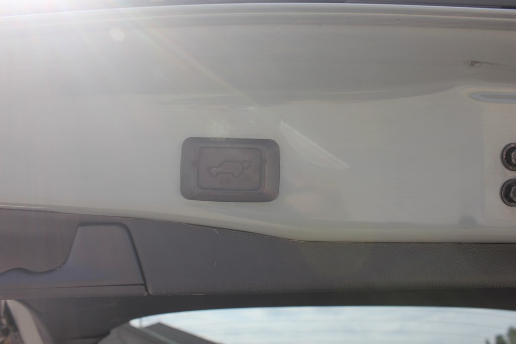 Photo 44 of this TOYOTA RAV4