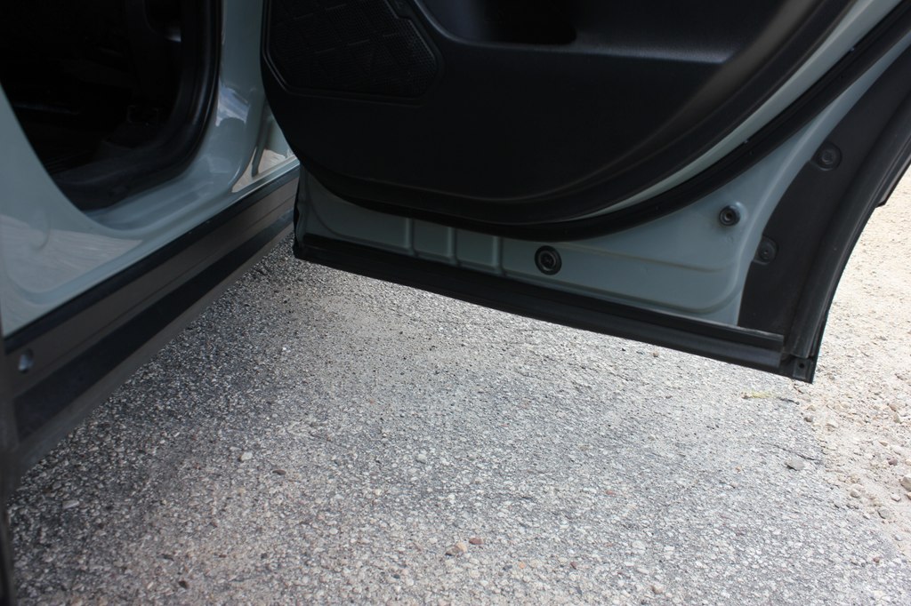 Photo 49 of this TOYOTA RAV4