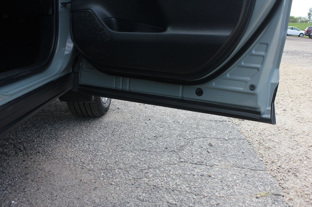 Photo 48 of this TOYOTA RAV4