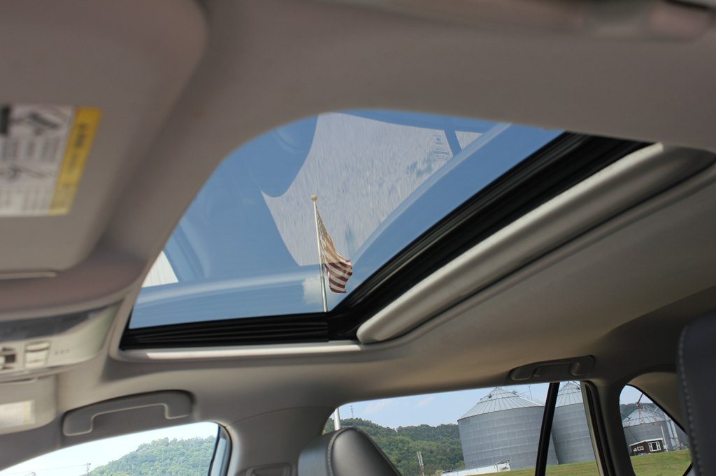 Photo 26 of this TOYOTA RAV4
