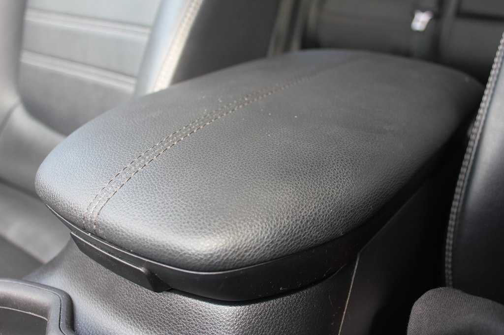 Photo 21 of this TOYOTA RAV4