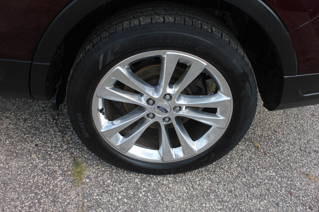 Photo 59 of this FORD EXPLORER
