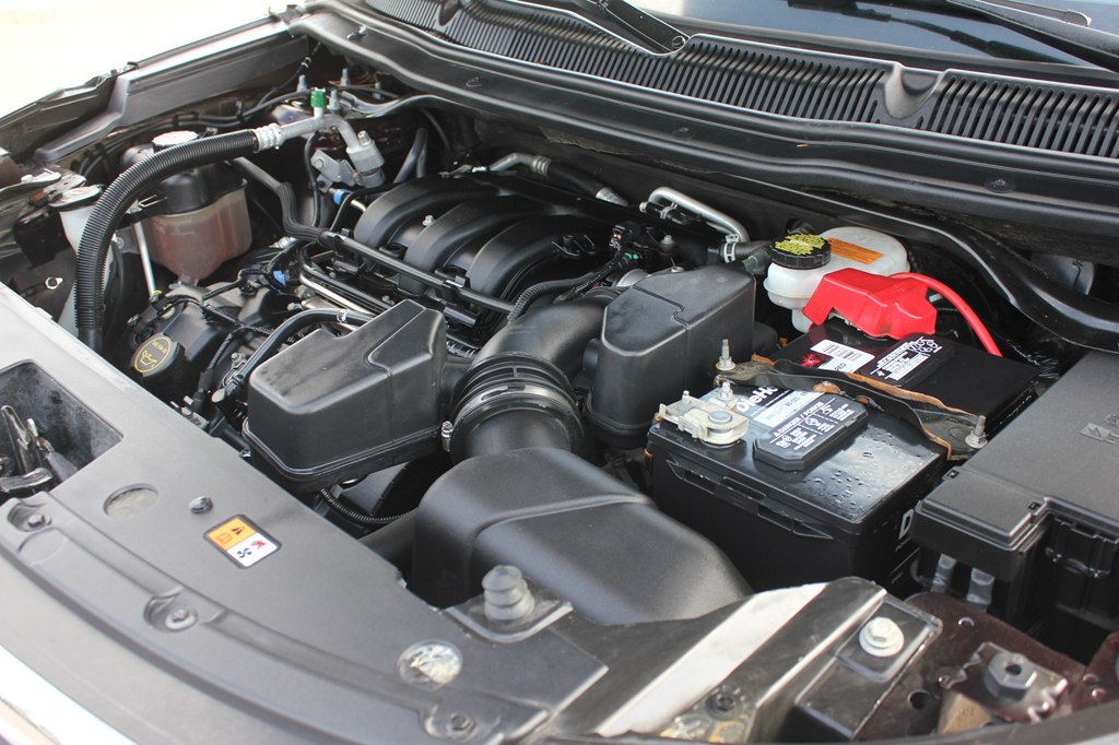 Photo 55 of this FORD EXPLORER