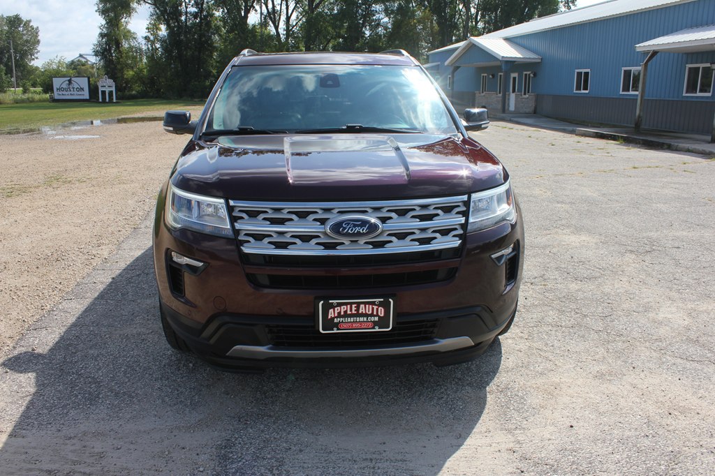 Photo 2 of this FORD EXPLORER