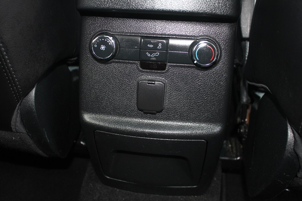 Photo 36 of this FORD EXPLORER