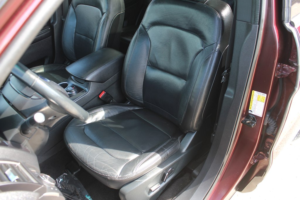 Photo 29 of this FORD EXPLORER