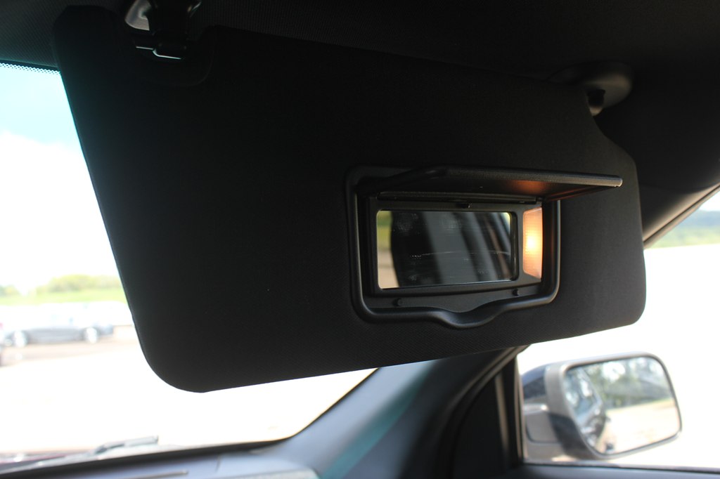 Photo 23 of this FORD EXPLORER