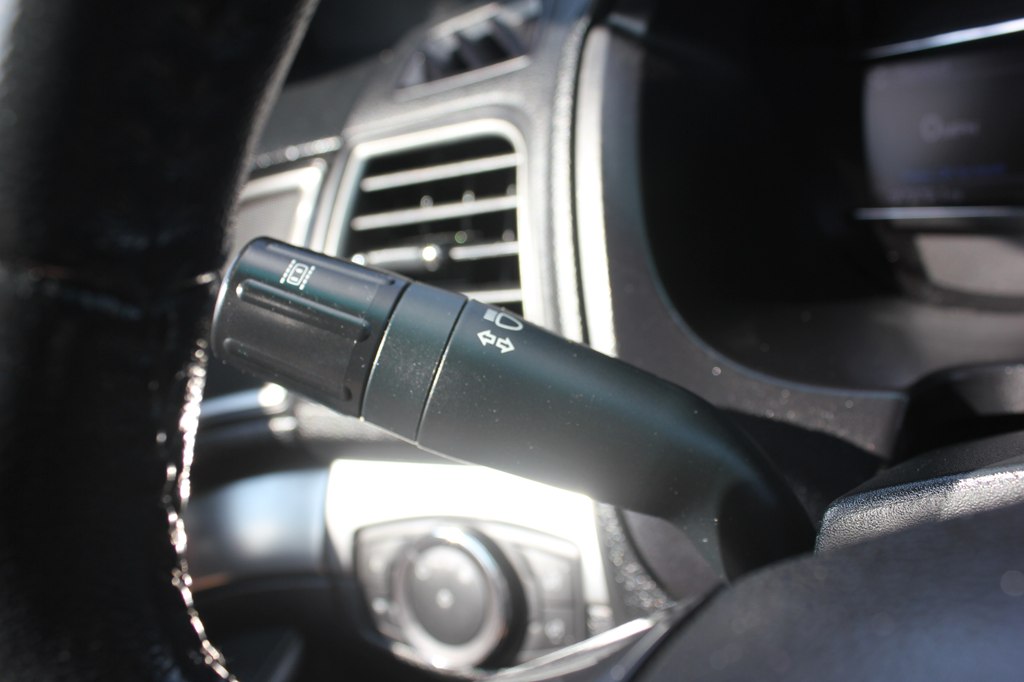 Photo 14 of this FORD EXPLORER