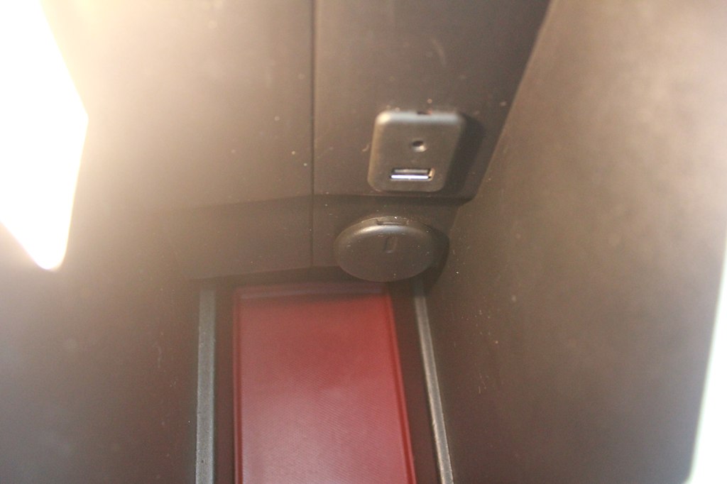 Photo 20 of this CHEVROLET EQUINOX