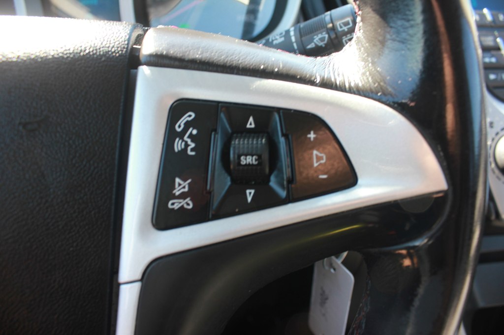 Photo 13 of this CHEVROLET EQUINOX