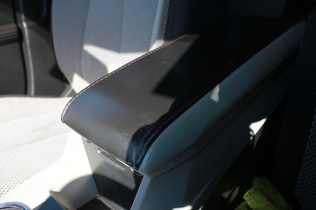 Photo 19 of this CHEVROLET EQUINOX