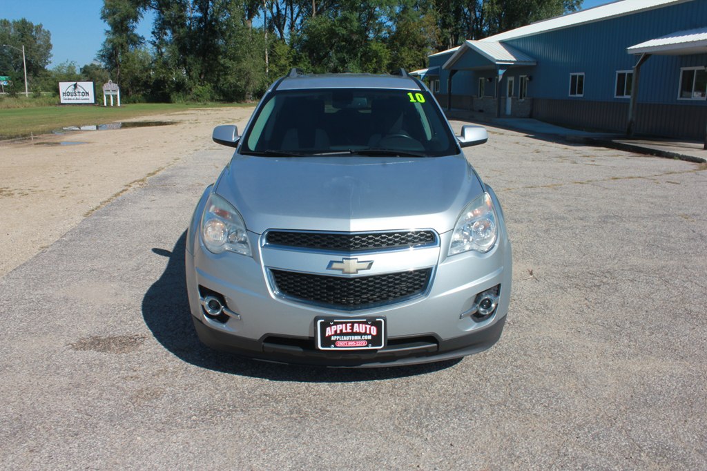 Photo 2 of this CHEVROLET EQUINOX