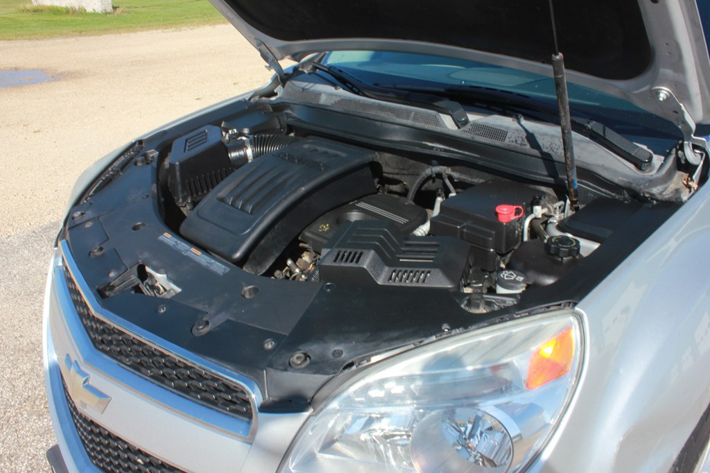 Photo 48 of this CHEVROLET EQUINOX