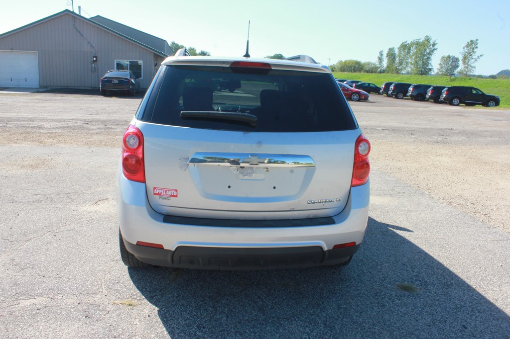 Photo 6 of this CHEVROLET EQUINOX