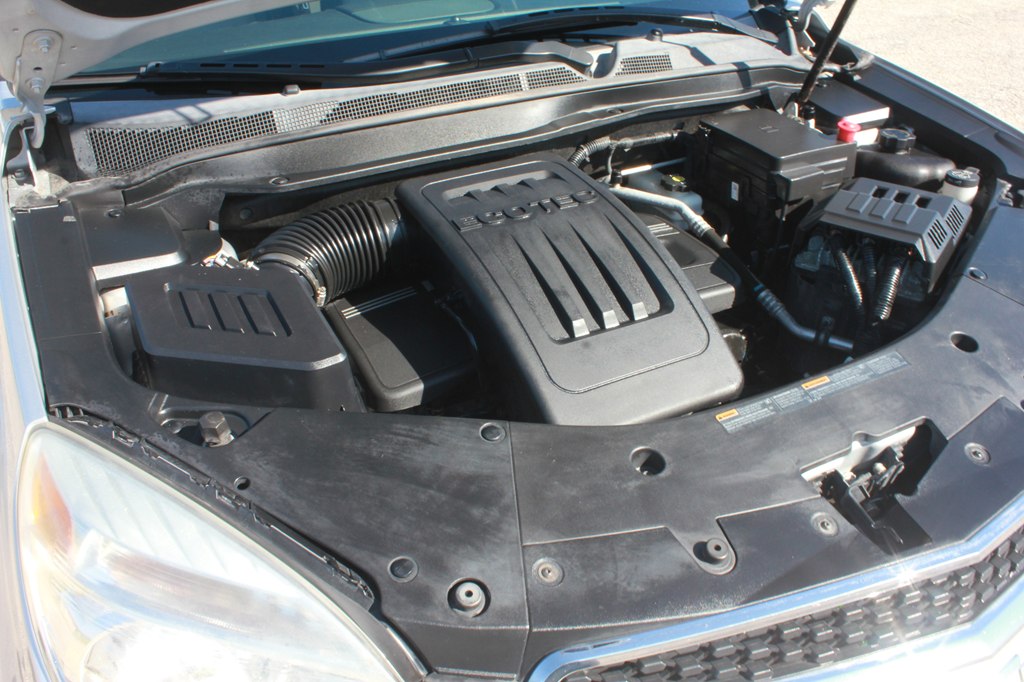 Photo 47 of this CHEVROLET EQUINOX