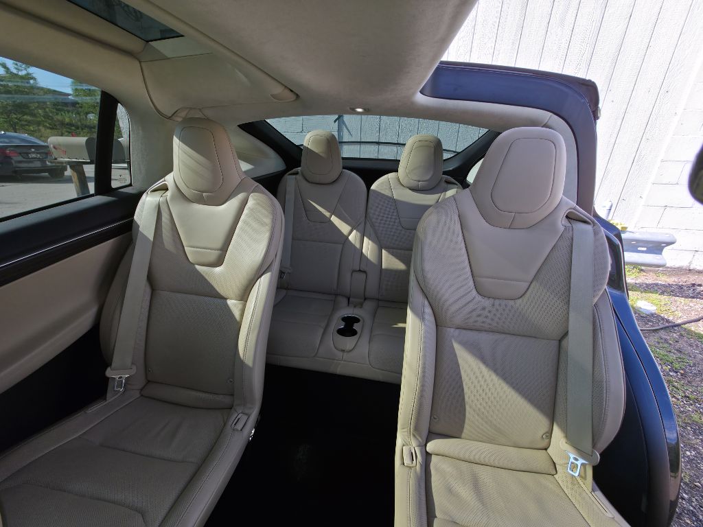 Photo 10 of this TESLA MODEL X
