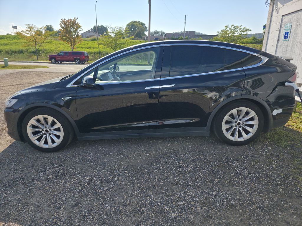 Photo 6 of this TESLA MODEL X