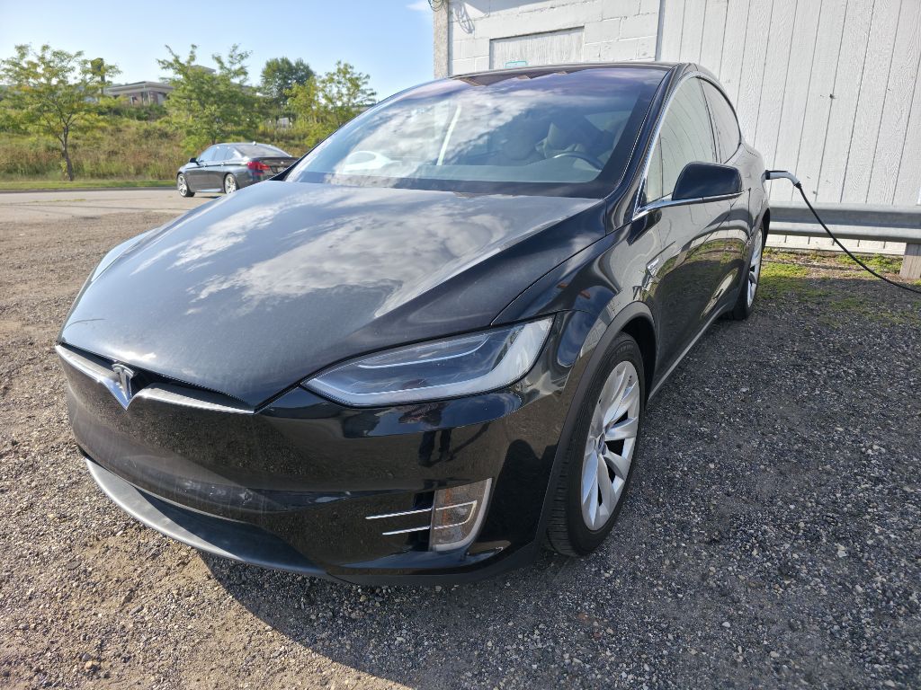 Photo 4 of this TESLA MODEL X