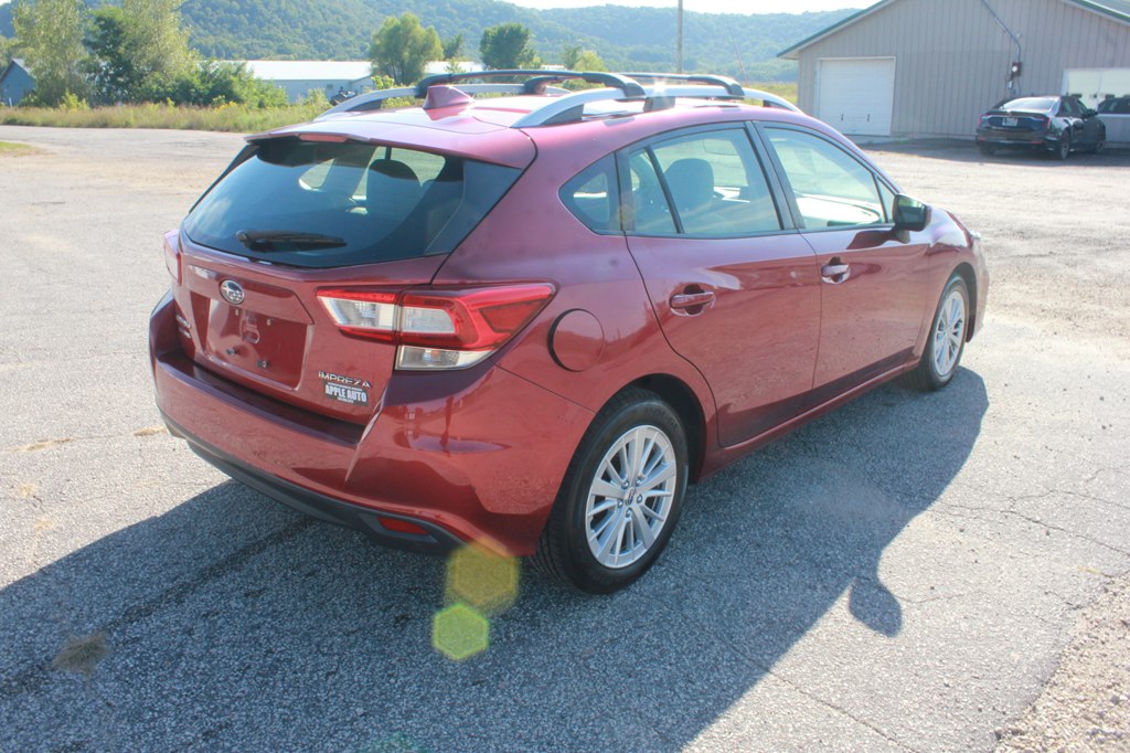 Photo 5 of this SUBARU IMPREZA