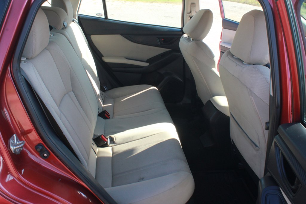 Photo 37 of this SUBARU IMPREZA